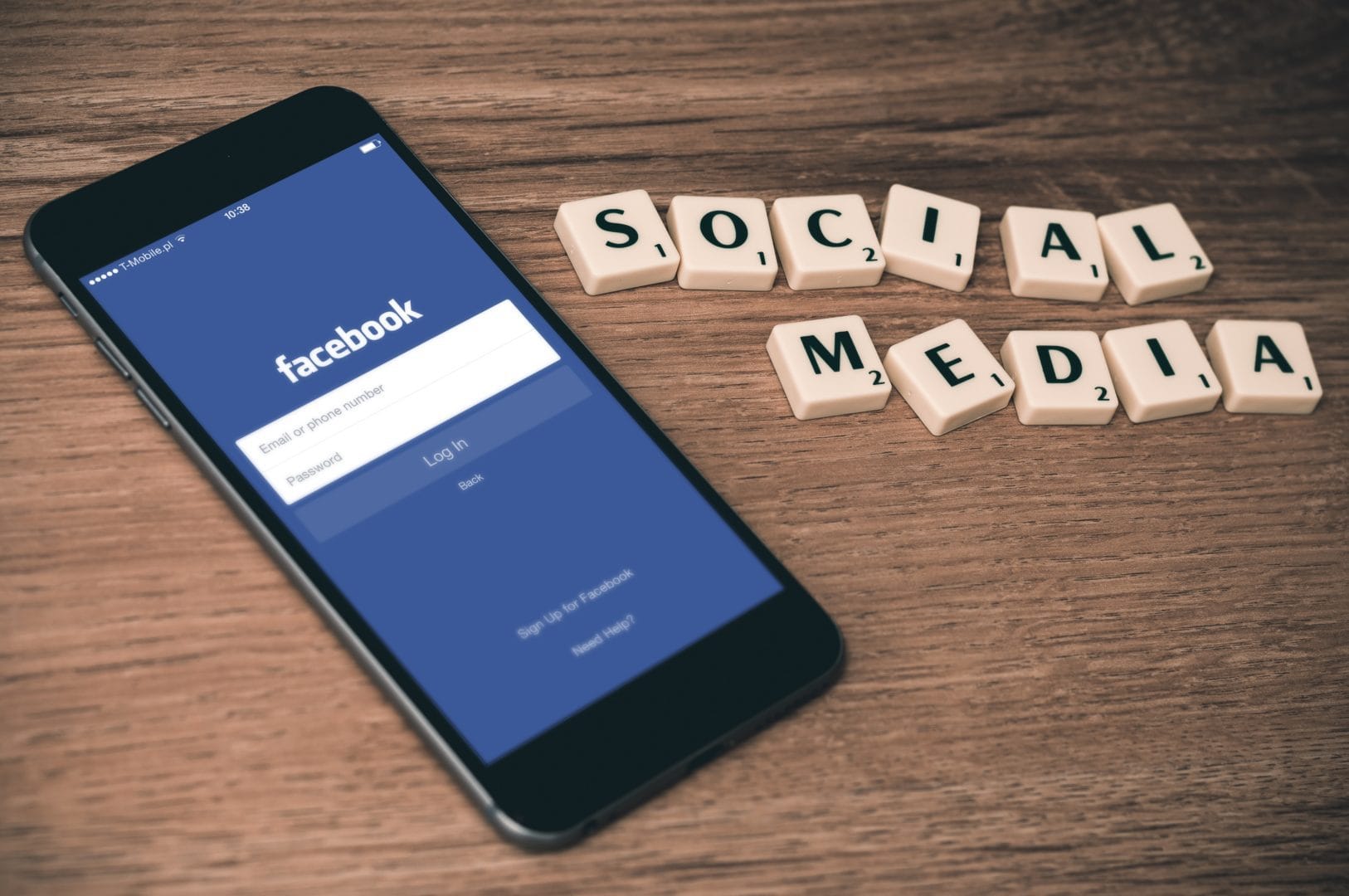Picture of William iven 19844 unsplash scaled in the page How has digital media affected youth ministry?