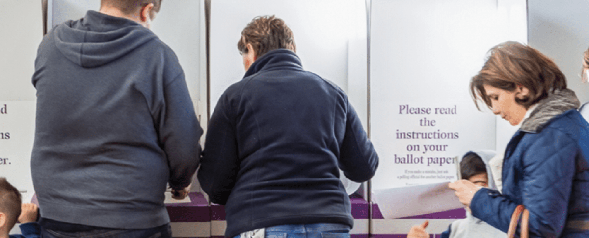 Picture of People voting e in the page Democracy in the spotlight